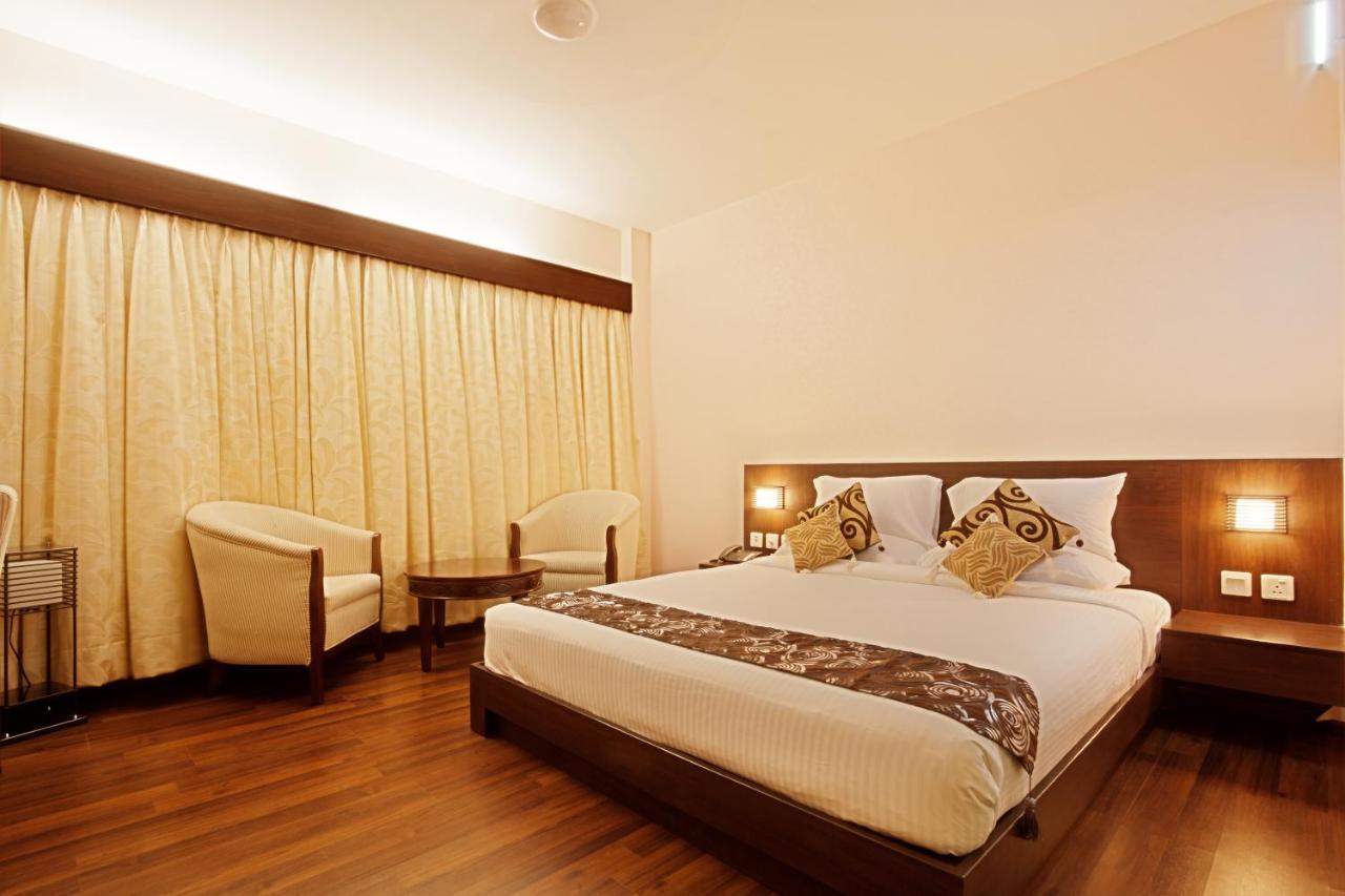 The Central Park Rourkela Екстериор снимка