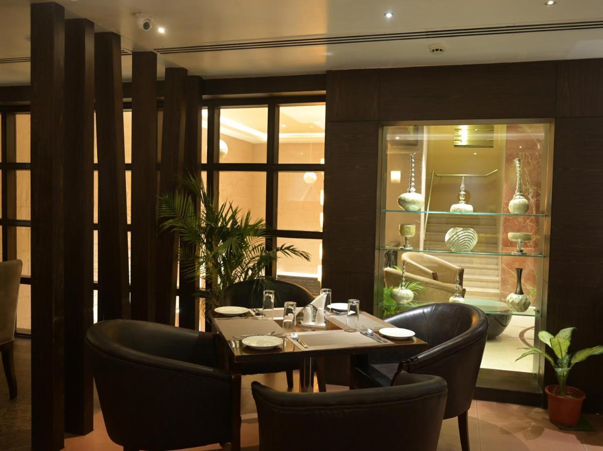 The Central Park Rourkela Екстериор снимка
