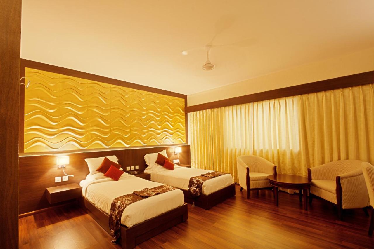The Central Park Rourkela Екстериор снимка
